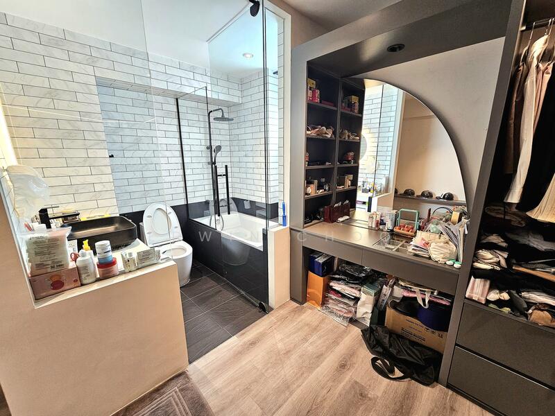 For Sale - 357B Admiralty Drive
