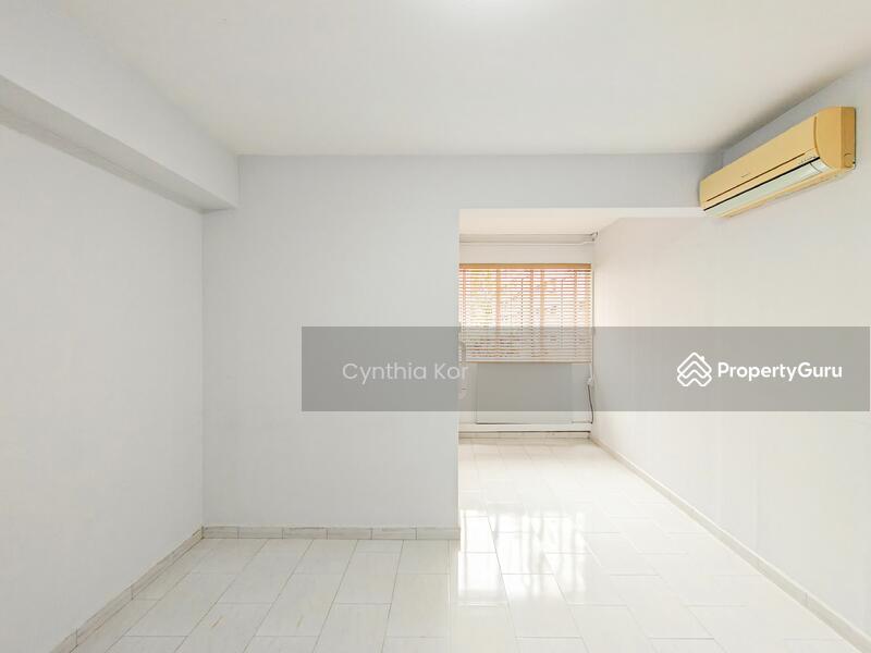 For Sale - 403 Serangoon Avenue 1