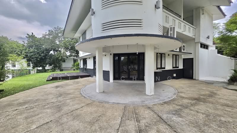 Renovated Black & White GCB on Olive Road, , 6 Bedrooms, 9,000 sqft, Good Class Bungalow For Rent, by Diana Chong, 60052261 - Exterior - PropertyGuru.com.sg