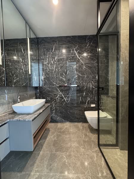 Boulevard 88, 86 Orchard Boulevard, 4 Bedrooms, 2,766 sqft, Condominium For Sale, by Linda Lee, 60052290 - Bathroom - PropertyGuru.com.sg
