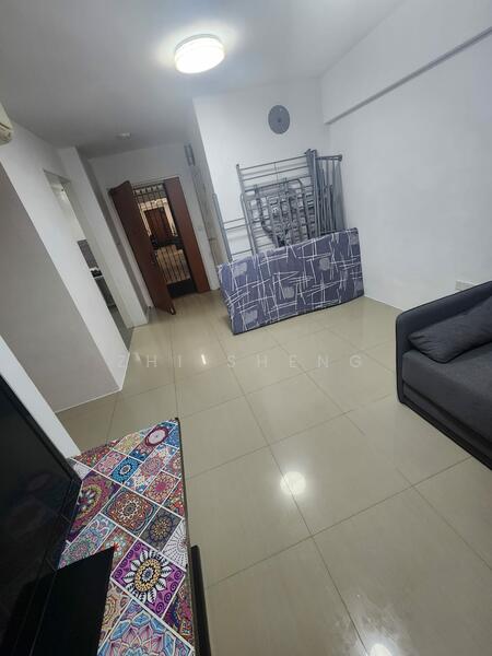 99 Year Hdb Balance Lease 185B Woodlands Street 13 HDB Flat For