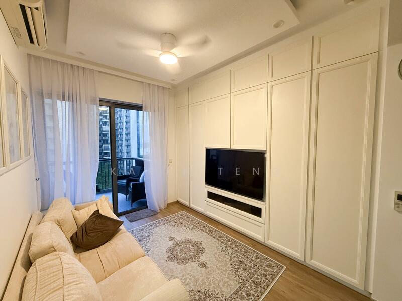 Lakeville, 1 Jurong Lake Link, 2 Bedrooms, 721 sqft, Condominium For Rent, by Karen Teng, 60052397 - PropertyGuru.com.sg
