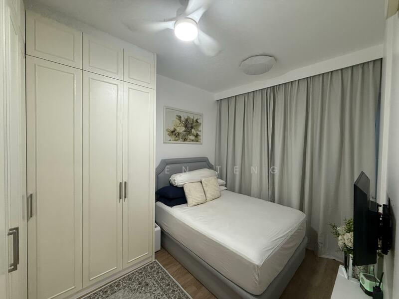 Lakeville, 1 Jurong Lake Link, 2 Bedrooms, 721 sqft, Condominium For Rent, by Karen Teng, 60052397 - PropertyGuru.com.sg