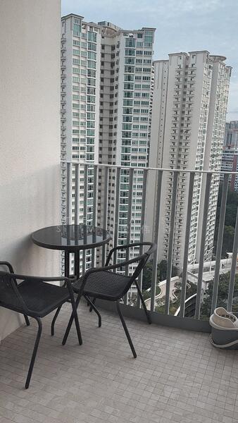 Queens Peak, 3 Dundee Road, 1 Bedroom, 431 sqft, Condominium For Rent, by Stella S Sim, 60052602 - Balcony - PropertyGuru.com.sg