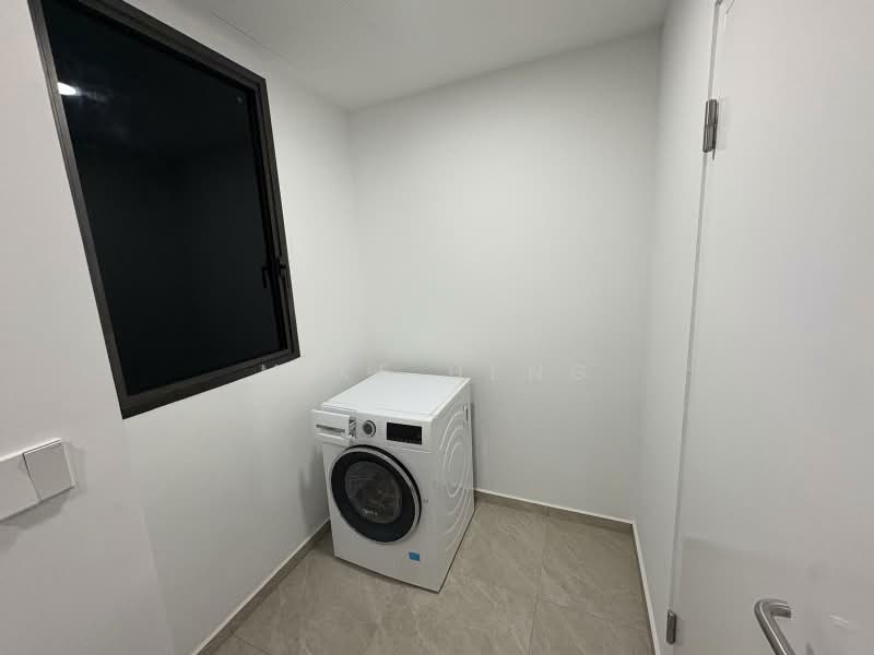 LIV @ MB, 114A Arthur Road, 3 Bedrooms, 1,270 sqft, Condominium For Rent, by Mike Heng, 60052739 - Laundry Yard - PropertyGuru.com.sg