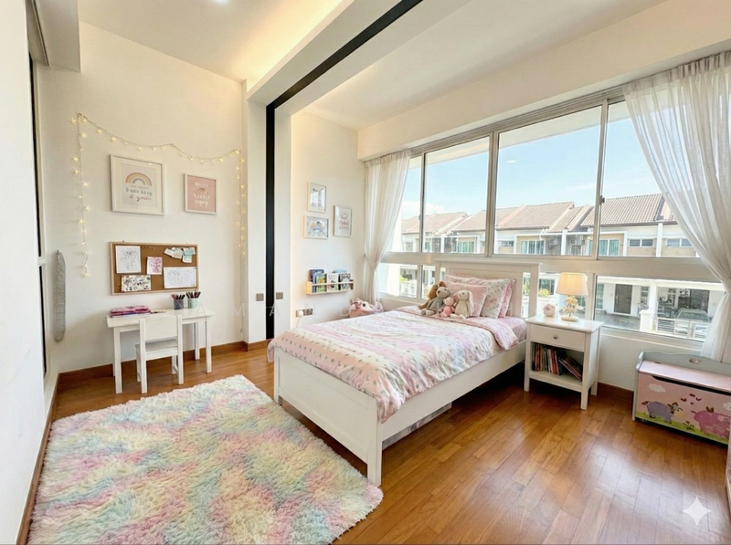 For Sale - Luxus Hills