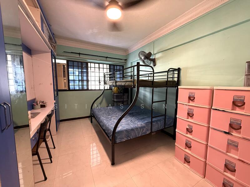718 Bedok Reservoir Road, 718 Bedok Reservoir Road, 3 Bedrooms, 1,119 sqft, HDB Flat For Sale, by Sitimas Senin, 60052848 - Bedroom - PropertyGuru.com.sg