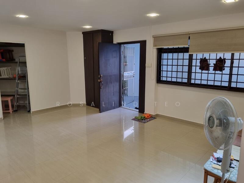 730 Tampines Street 71, 730 Tampines Street 71, 3 Bedrooms, 1,109 sqft, HDB Flat For Rent, by Rosalind Teo, 60052971 - Entrance - PropertyGuru.com.sg