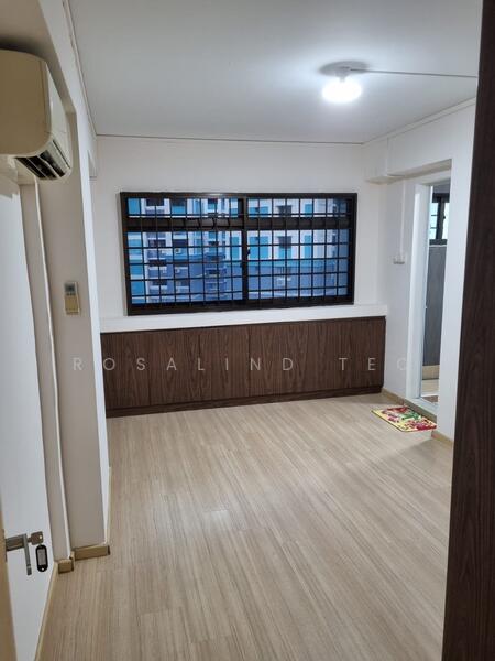730 Tampines Street 71, 730 Tampines Street 71, 3 Bedrooms, 1,109 sqft, HDB Flat For Rent, by Rosalind Teo, 60052971 - Living Room - PropertyGuru.com.sg