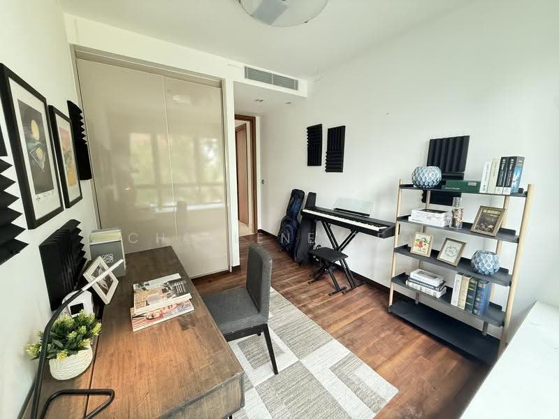 Volari, 12 Balmoral Road, Tanglin / Holland / Bukit Timah, 2 Bedrooms, 1,324 sqft, Condominium For Sale, by Charlene Teo, 60052993 - Study - PropertyGuru.com.sg