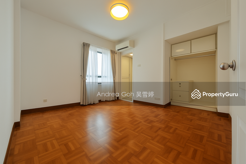 Bedroom 1 (Ensuite)