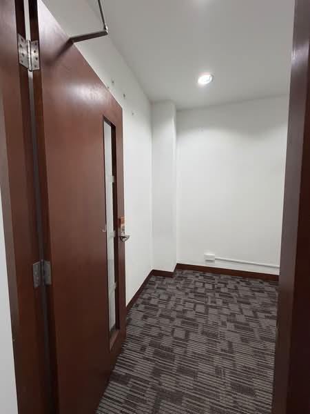 Wcega Tower, 21 Bukit Batok Crescent, 106 sqft, Light Industrial (B1) For Rent, by Jenn K, 60053196 - CommercialGuru.com.sg