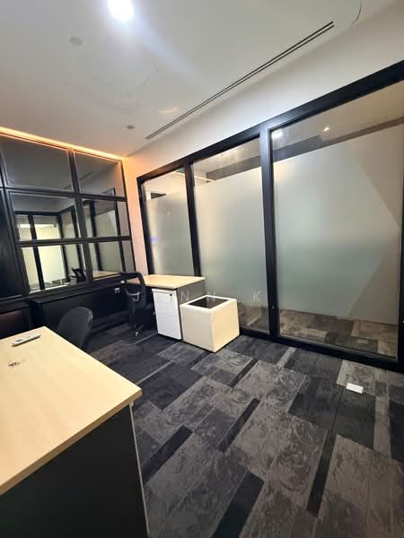 Wcega Tower, 21 Bukit Batok Crescent, 106 sqft, Light Industrial (B1) For Rent, by Jenn K, 60053196 - CommercialGuru.com.sg