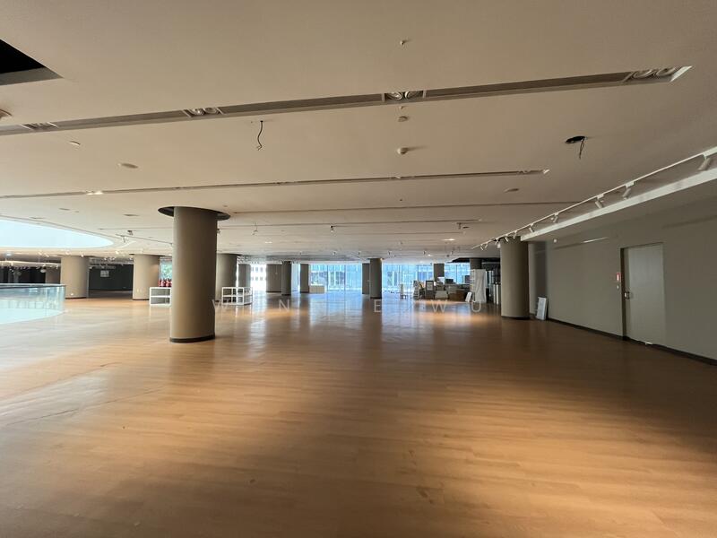 The Heeren, 260 Orchard Road, 5,413 sqft, Other Retail For Rent, by Winnie Wu, 60053322 - CommercialGuru.com.sg