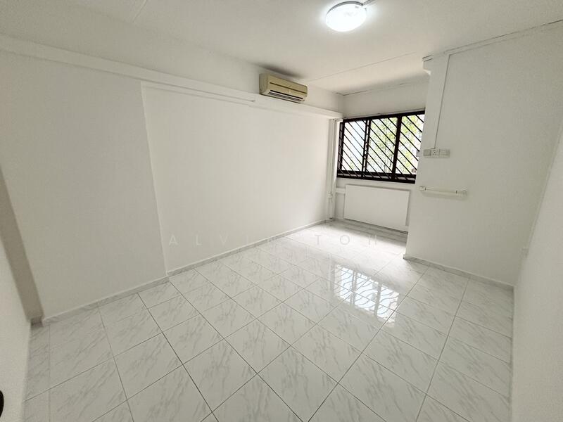 For Sale - 806 Yishun Ring Road