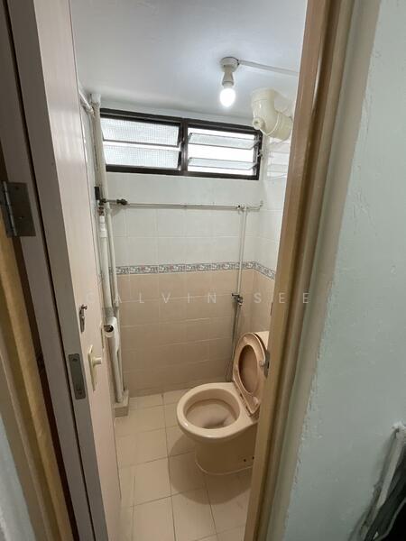 211 Boon Lay Place, 211 Boon Lay Place, Room Rental, 120 sqft, HDB Flat For Rent, by Calvin See, 60053487 - Bathroom - PropertyGuru.com.sg