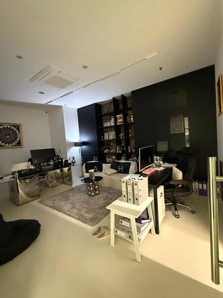 West Park BizCentral, 20 Pioneer Crescent, 4,726 sqft, Factory / Workshop (B2) For Rent, by Stephenie Jia Hui, 60053564 - Study - CommercialGuru.com.sg