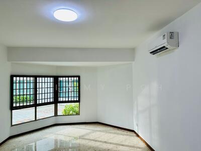 For Sale - Eastwood Centre