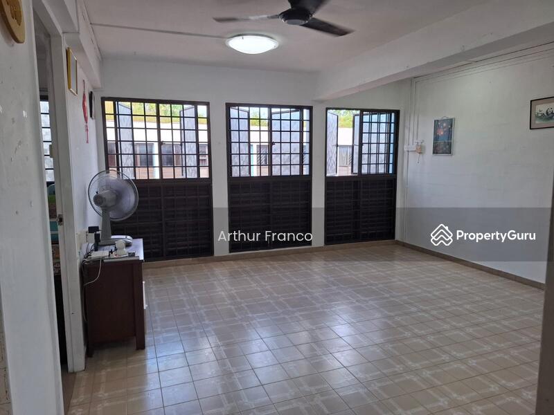 For Sale - 185 Toa Payoh Central