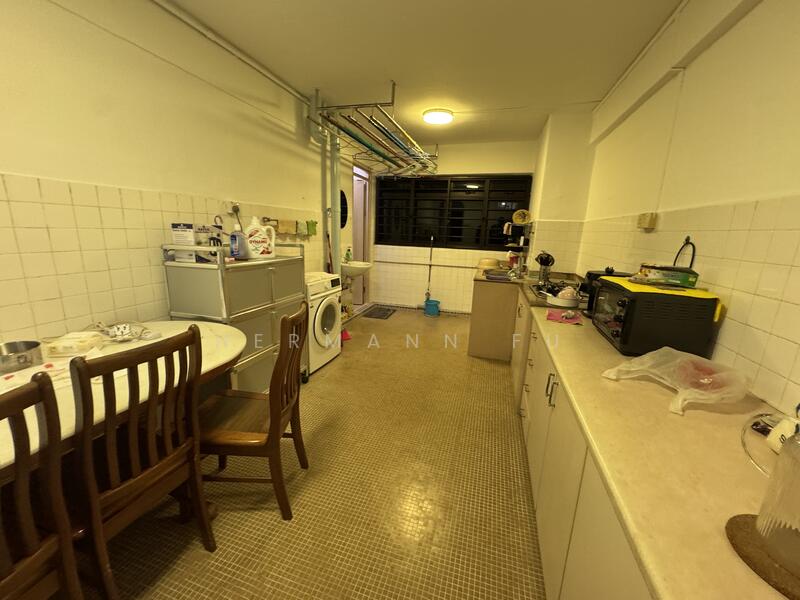 For Rent - 304 Clementi Avenue 4