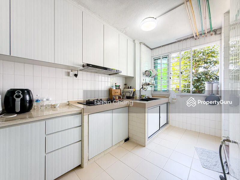 For Sale - 923 Jurong West Street 92