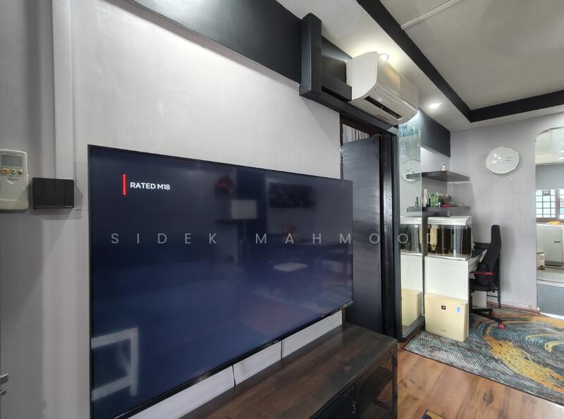 323 Ang Mo Kio Avenue 3, 323 Ang Mo Kio Avenue 3, 1 Bedroom, 473 sqft, HDB Flat For Rent, by Sidek Mahmood, 60054073 - Living Room - PropertyGuru.com.sg