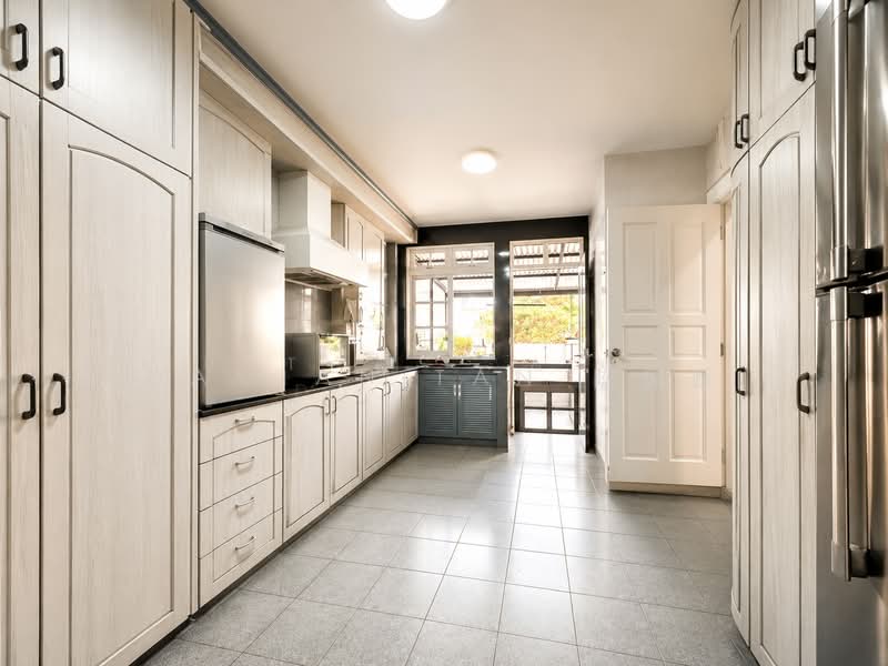 ⭐️ATTRACTIVE $PSF! WIDE FRONTAGE REGULAR PLOT SEMI-D @ NAMLY PRECINCT! 1 KM TO NYPS!⭐️, Namly Drive Shamrock Park Grove Avenue Garden Rise Ming Teck Sixth Avenue Jalan Haji Alias Coronation Lim Tai See Allamanda Ampang Siantan Duchess Lantana Lasia Maple Oak Cypress Redwood Elm Fir Lemon Lily Lotus Holland Henry Sinai Moonbeam Jelita, 3 Bedrooms, 3,000 sqft, Semi-Detached House For Sale, by Damian Tan 陈係赈, 60054118 - PropertyGuru.com.sg