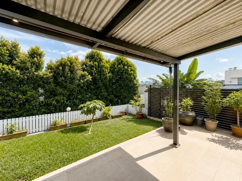 ⭐️ATTRACTIVE $PSF! WIDE FRONTAGE REGULAR PLOT SEMI-D @ NAMLY PRECINCT! 1 KM TO NYPS!⭐️, Namly Drive Shamrock Park Grove Avenue Garden Rise Ming Teck Sixth Avenue Jalan Haji Alias Coronation Lim Tai See Allamanda Ampang Siantan Duchess Lantana Lasia Maple Oak Cypress Redwood Elm Fir Lemon Lily Lotus Holland Henry Sinai Moonbeam Jelita, Tanglin / Holland / Bukit Timah, 3 Bedrooms, 3,000 sqft, Semi-Detached House For Sale, by Damian Tan 陈係赈, 60054118 - PropertyGuru.com.sg