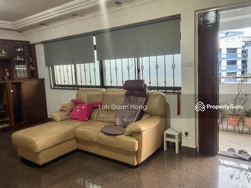 spacious living room