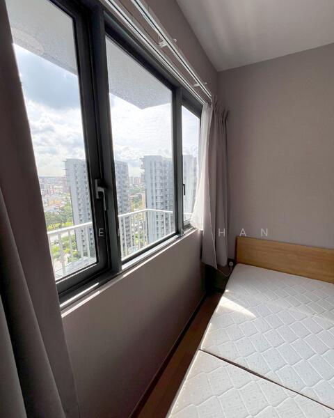 The Florence Residences, 91 Hougang Avenue 2, 2 Bedrooms, 667 sqft, Condominium For Rent, by Shermen Han, 60054225 - Bedroom - PropertyGuru.com.sg
