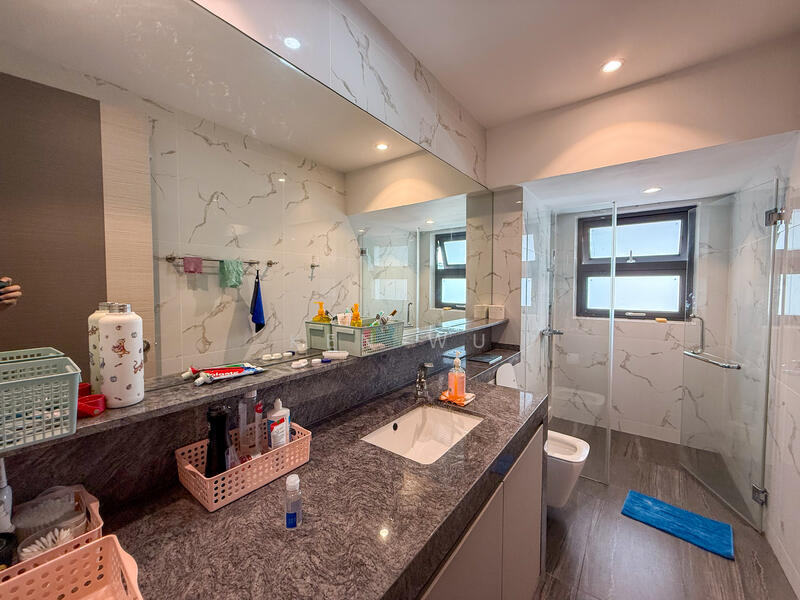 For Rent - Heeton Park