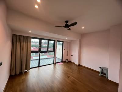 For Rent - Heeton Park