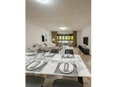 For Rent - Sixth Avenue Centre