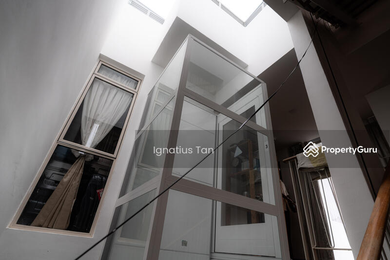 Lift & Sky light