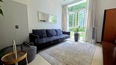 For Rent - Holland Suites