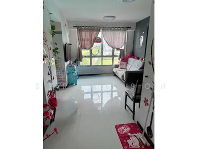 For Sale - 574B Woodlands Glen