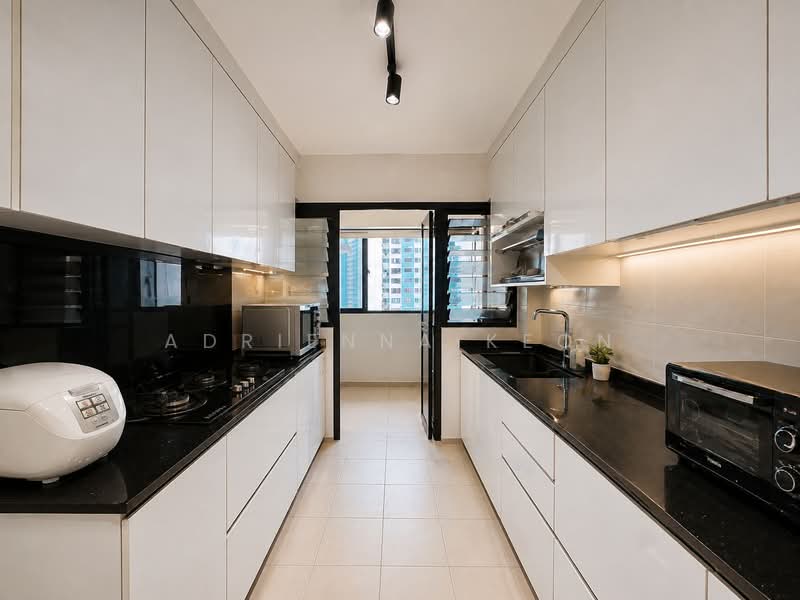 546C Segar Road, 546C Segar Road, 3 Bedrooms, 1,205 sqft, HDB Flat For Sale, by Adrienna Keon, 60054961 - Kitchen - PropertyGuru.com.sg