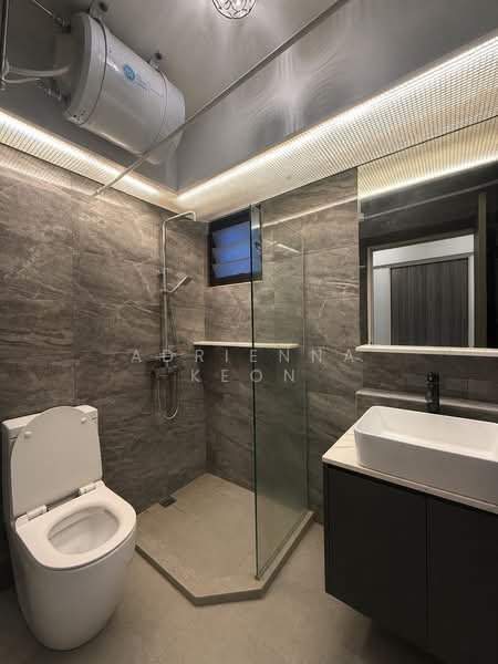 546C Segar Road, 546C Segar Road, 3 Bedrooms, 1,205 sqft, HDB Flat For Sale, by Adrienna Keon, 60054961 - Bathroom - PropertyGuru.com.sg