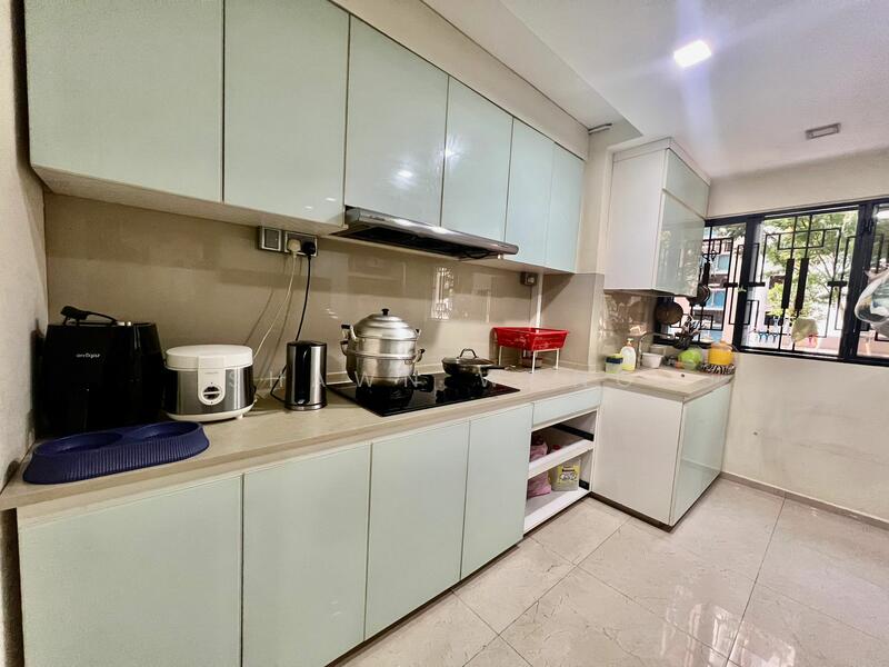 For Sale - 403 Ang Mo Kio Avenue 10