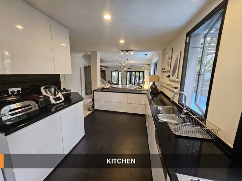 Holland Grove, 3 Holland Grove View, 4 Bedrooms, 3,000 sqft, Semi-Detached House For Sale, by John Lim, 60055641 - Kitchen - PropertyGuru.com.sg