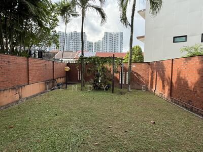 For Sale - Charming 2 Storey Terrace with Huge Garden for A-A or renovation near Kovan MRT for Sale