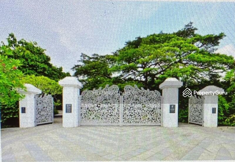 Tanglin vicinity, 95  allmost new