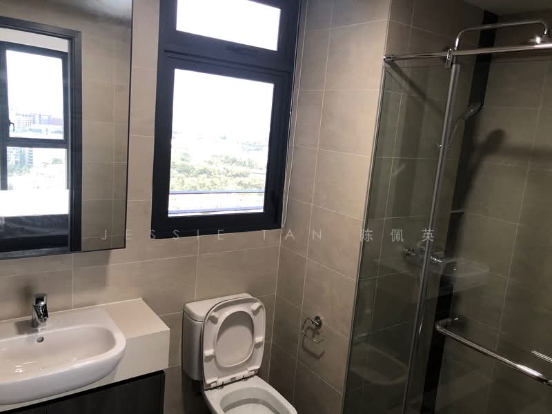 Parc Riviera, 101 West Coast Vale, 4 Bedrooms, 990 sqft, Condominium For Sale, by Jessie Tan 陈佩英, 60056033 - Bathroom - PropertyGuru.com.sg