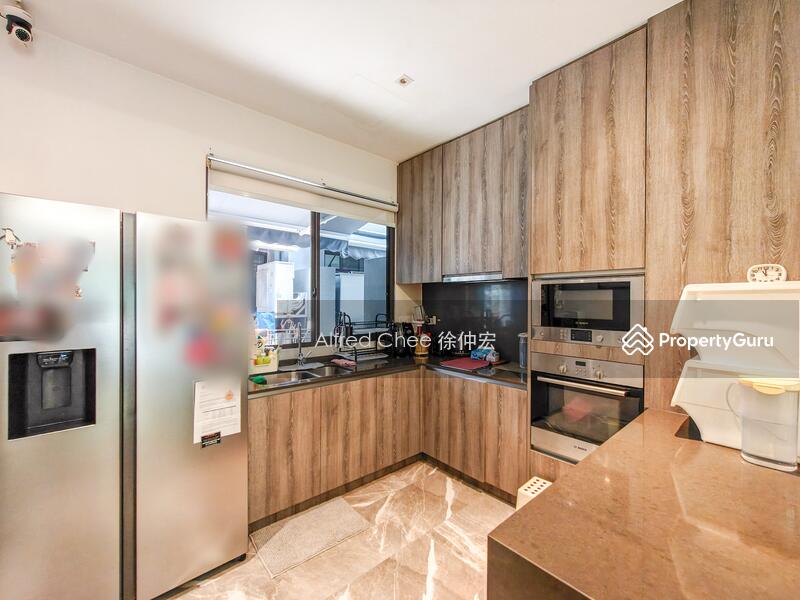Dry Kitchen