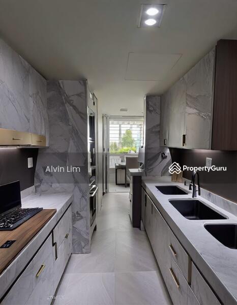 For Sale - The Quartz