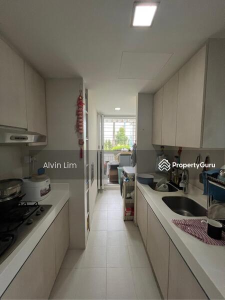 For Sale - The Quartz