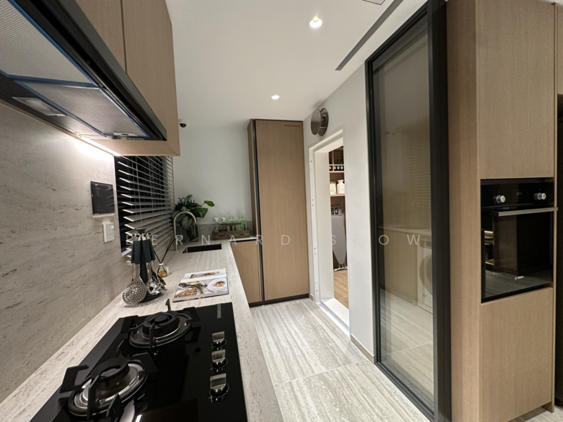 Dry / Wet Kitchen