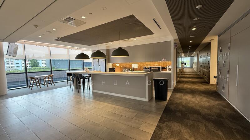 Woods Square, 8 Woodlands Square, 22,000 sqft, Office For Rent, by Joshua Goh, 60056671 - Modern Pantry perfect for staff gather - CommercialGuru.com.sg