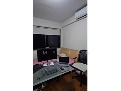 For Rent - Lakepoint Condo