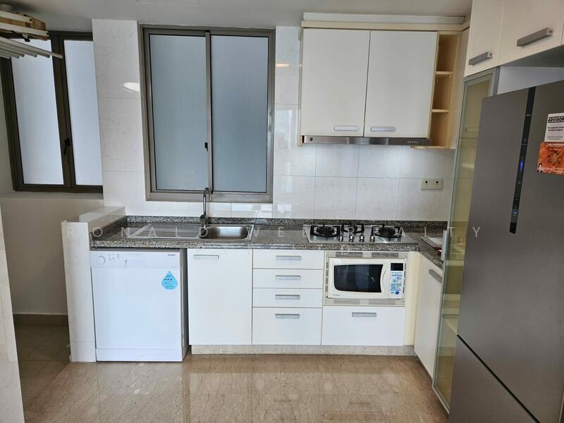 Amaryllis Ville, 20 Newton Road, 1 Bedroom, 657 sqft, Condominium For Rent, by RONALD, 60056928 - PropertyGuru.com.sg